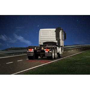 Viessmann 8030 Mercedes Benz ACTROS 3-assige vrachtwagen met oplegger basismodel H0